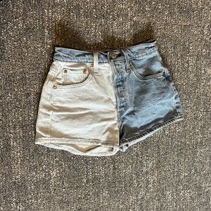 LIKE NEW Levi’s 501 Two-Tone Shorts